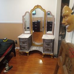 High Quality Makeup Vanity