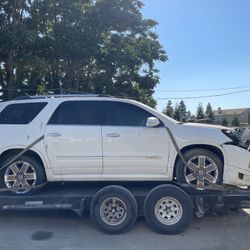 2012 GMC Acadia **PARTS ONLY**