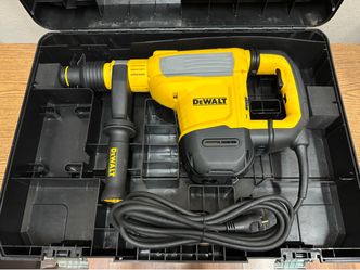 DEWALT D25614K 1-3/4 in. SDS MAX Combination Rotary Hammer Kit with Case and Side Handle