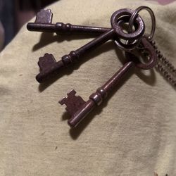 Vintage Skeleton Keys