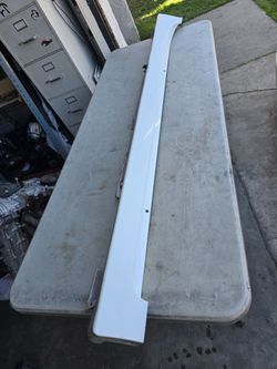 2010-15 Toyota Prius Driver rocker panel/side skirt (Pearl white)