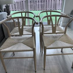 4 Chairs - New