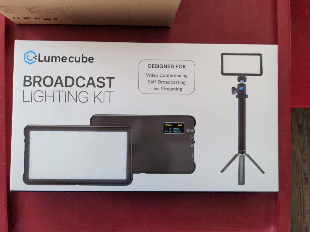 Broadcast Lighting Kit, 2 Mounting Options,