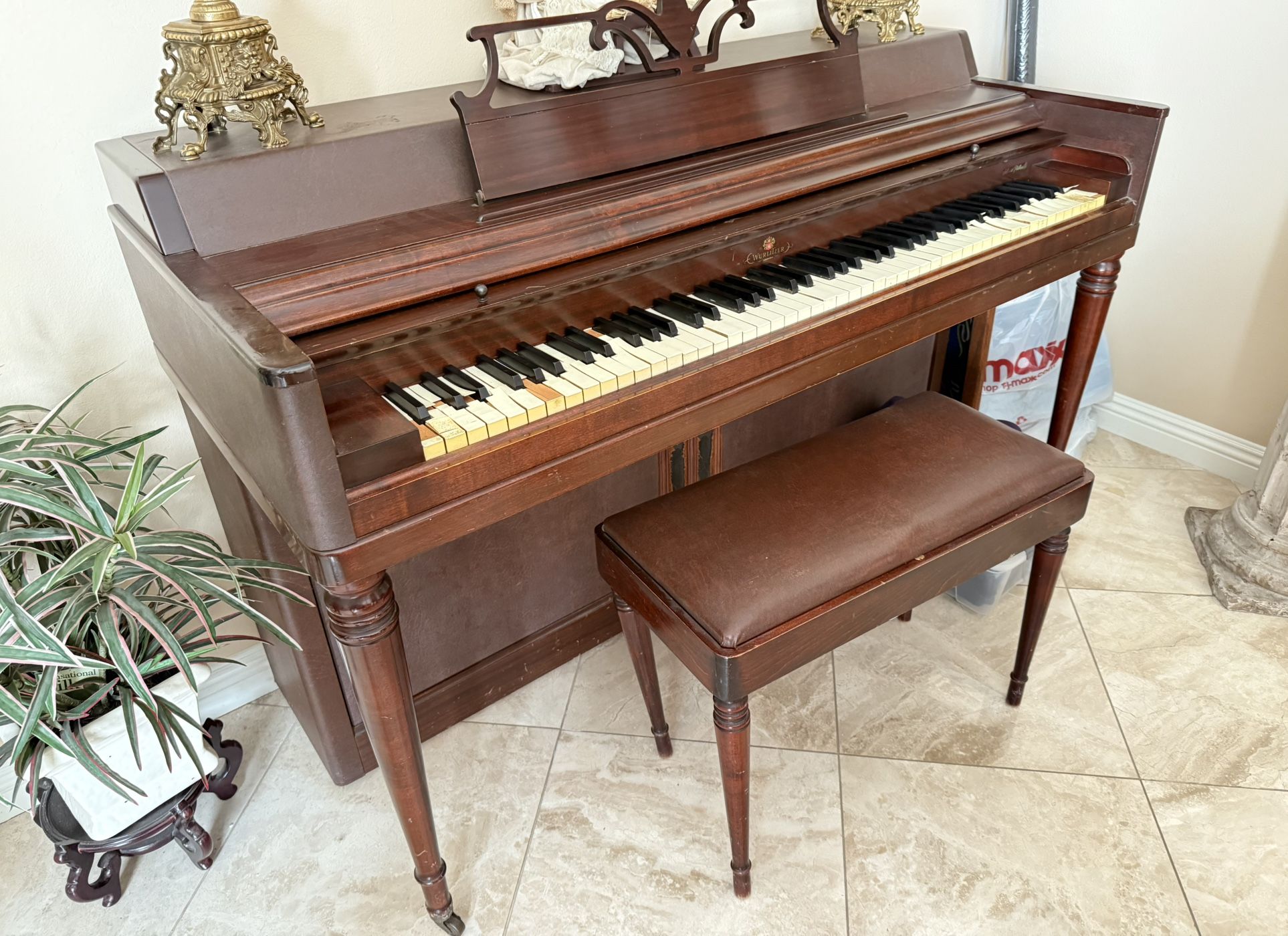 Wurlitzer Piano