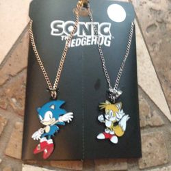 Brand New Sonic The Hedgehog And Tells Two Necklace Set
