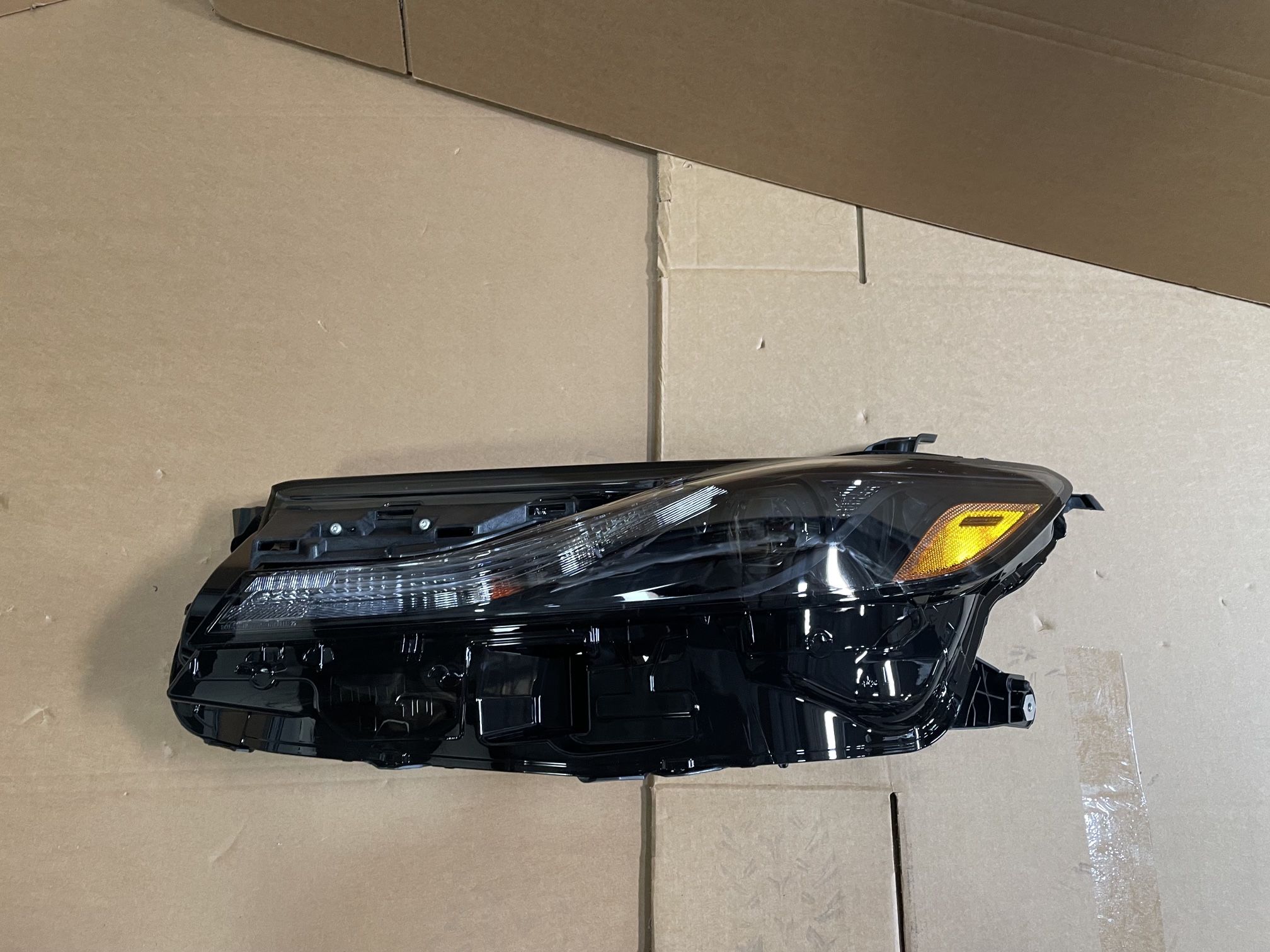 LED Headlight For 2024 2025 Toyota Camry SE LE