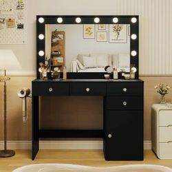 41" Makeup Vanity with LED Mirror and 3 Drawers