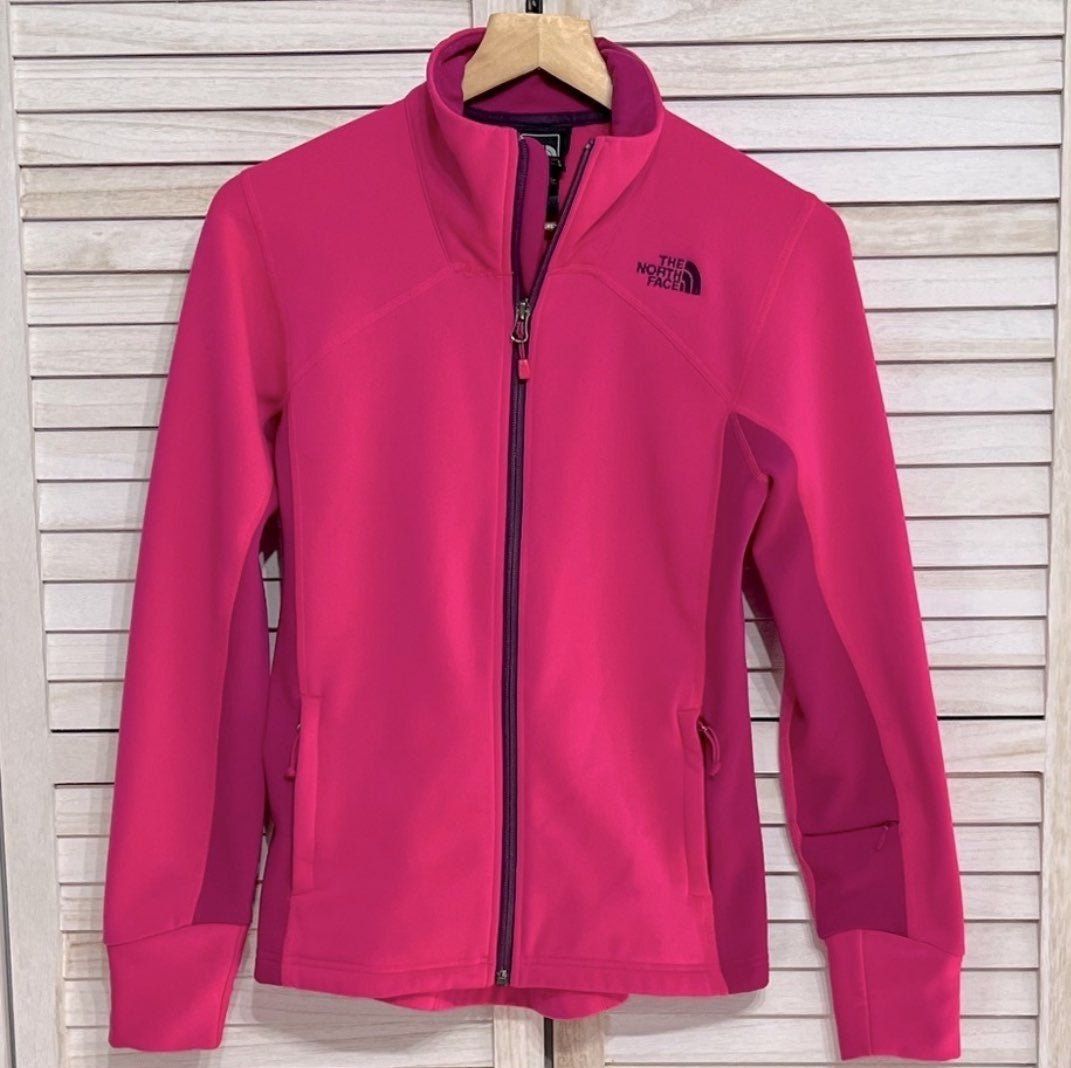 The North Face Momentum Flash Dry Jacket PRICE FIRM