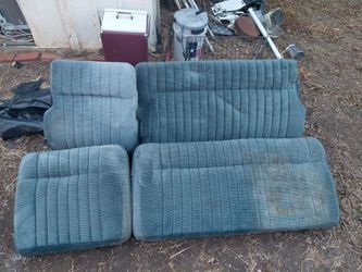 2nd row seat 1990 chevy suburban $150.. obo