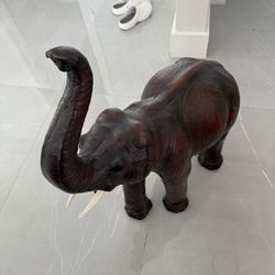 Leather Elephant Statue 