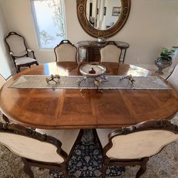 Henredon Italian Provincial Carved Walnut and Burl Wood Pedestal Dining Table