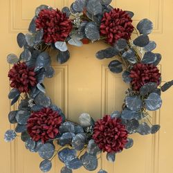 New Handcrafted Wreath 