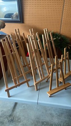 Easel stand painting art display 6 large 20” 2 small 15” all for one price
