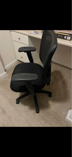 Gently Used Black Office Chair. Great Condition!