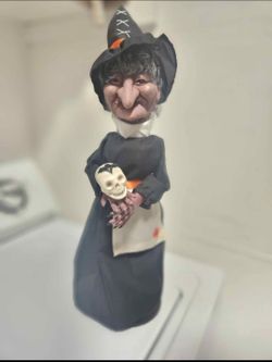 Halloween animated witch figure