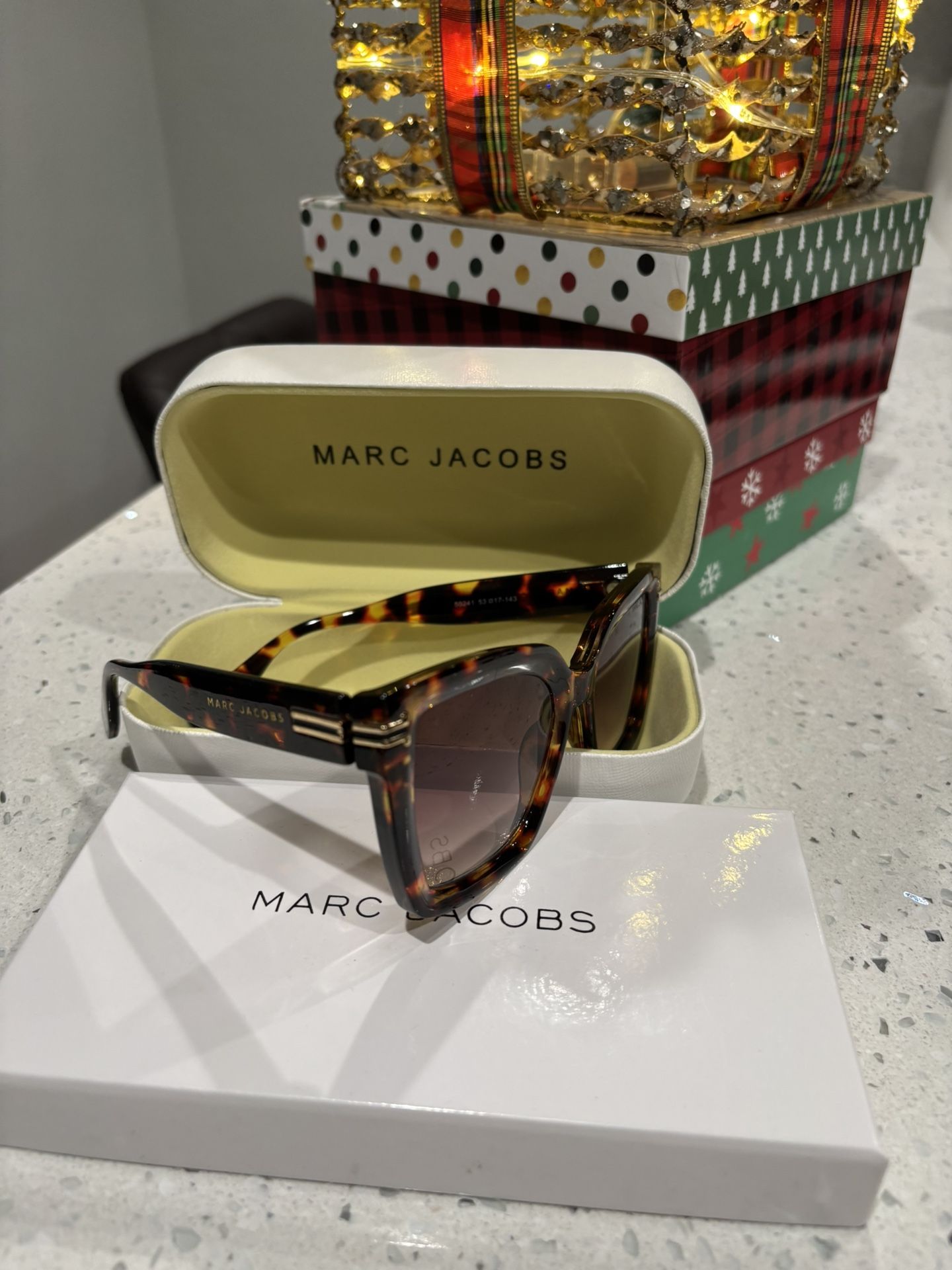 ❤️ SUNGLASSES , LENTES , ESPEJUELOS / $60 Each ❤️