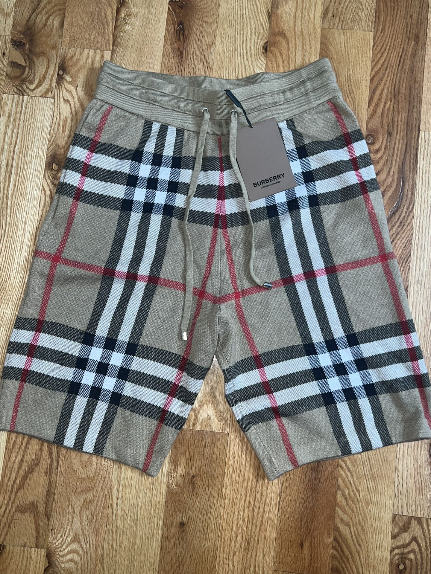 Burberry Shorts Size Small Brand New