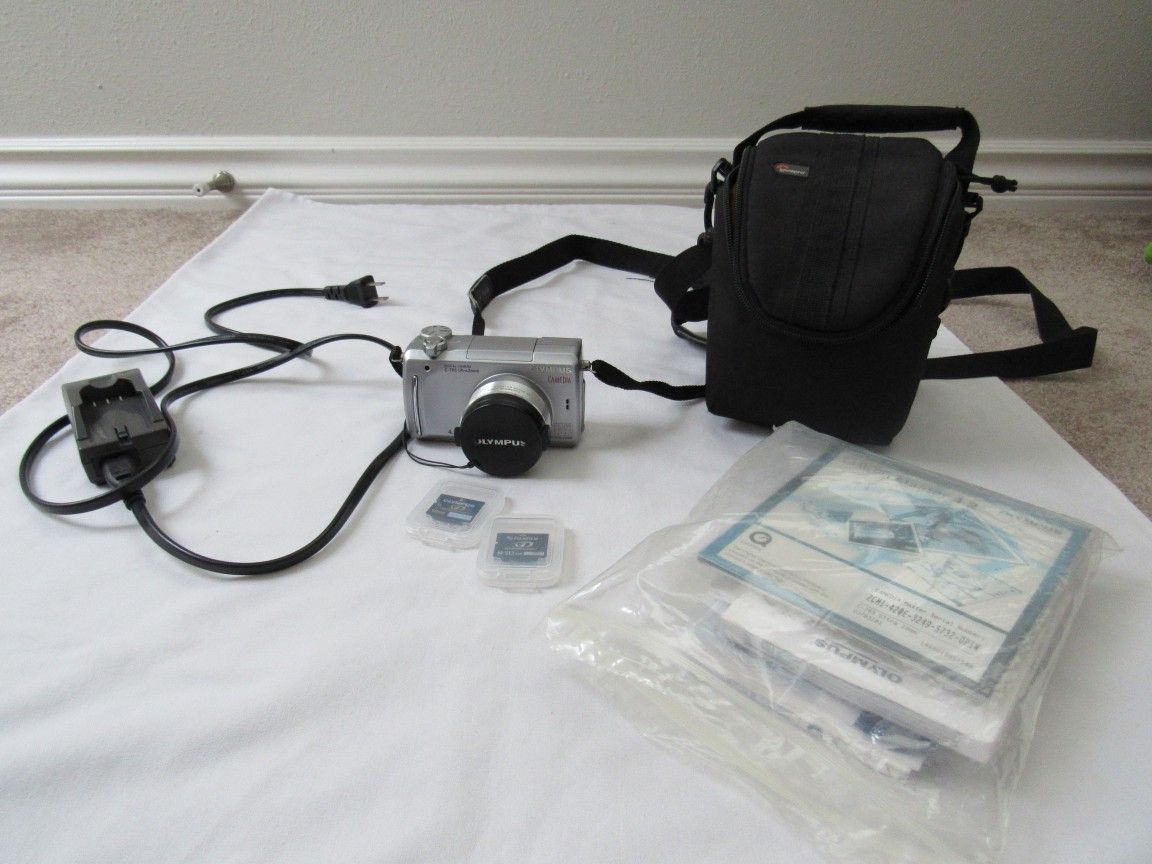 Olympus Camedia C-765 10X Zoom Digital Camera