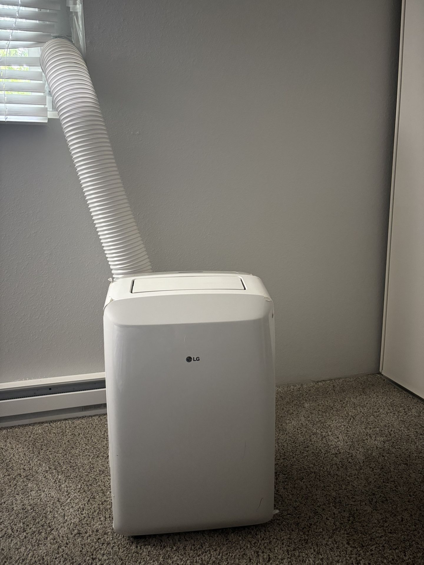 LG Air Conditioner