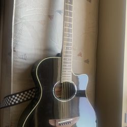 Yamaha APX-600 Acoustic /Electric Guitar With Road Runner Gig Bag Built In Tuner 