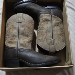 Size 2 child cowboy boots. 