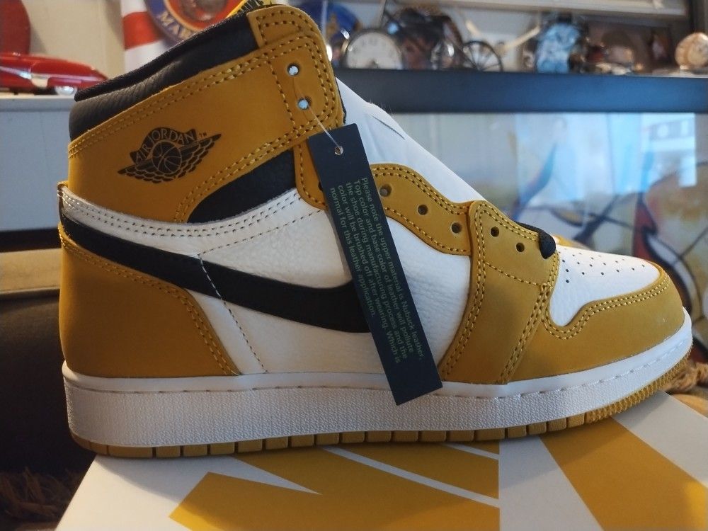 Air Jordan Retro High OG (GS) Yellow Ochre/ Black Sail 7Y