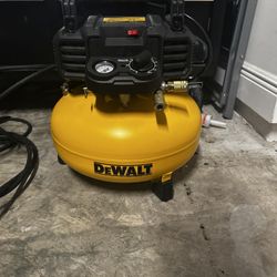 Dewalt Air Compressor Brand New With 100 Ft Hose