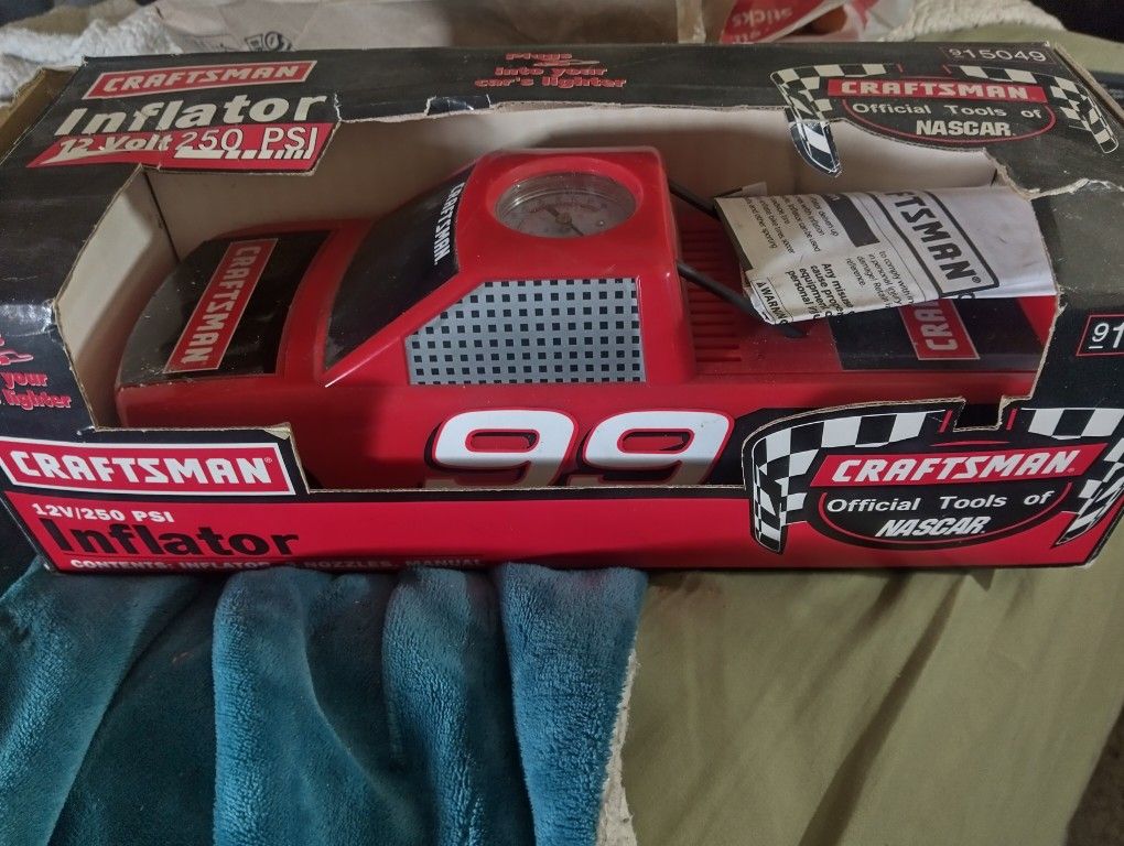Craftsman Inflator 12V/250 PSI