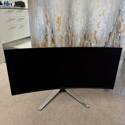 Alienware AW3423DW Curved QD-OLED Gaming Monitor