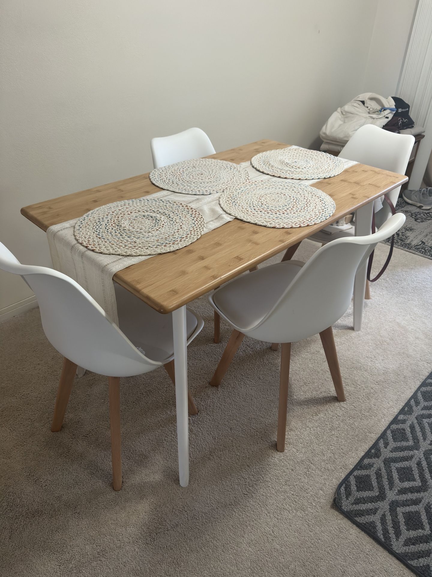 Table With 4 Chairs