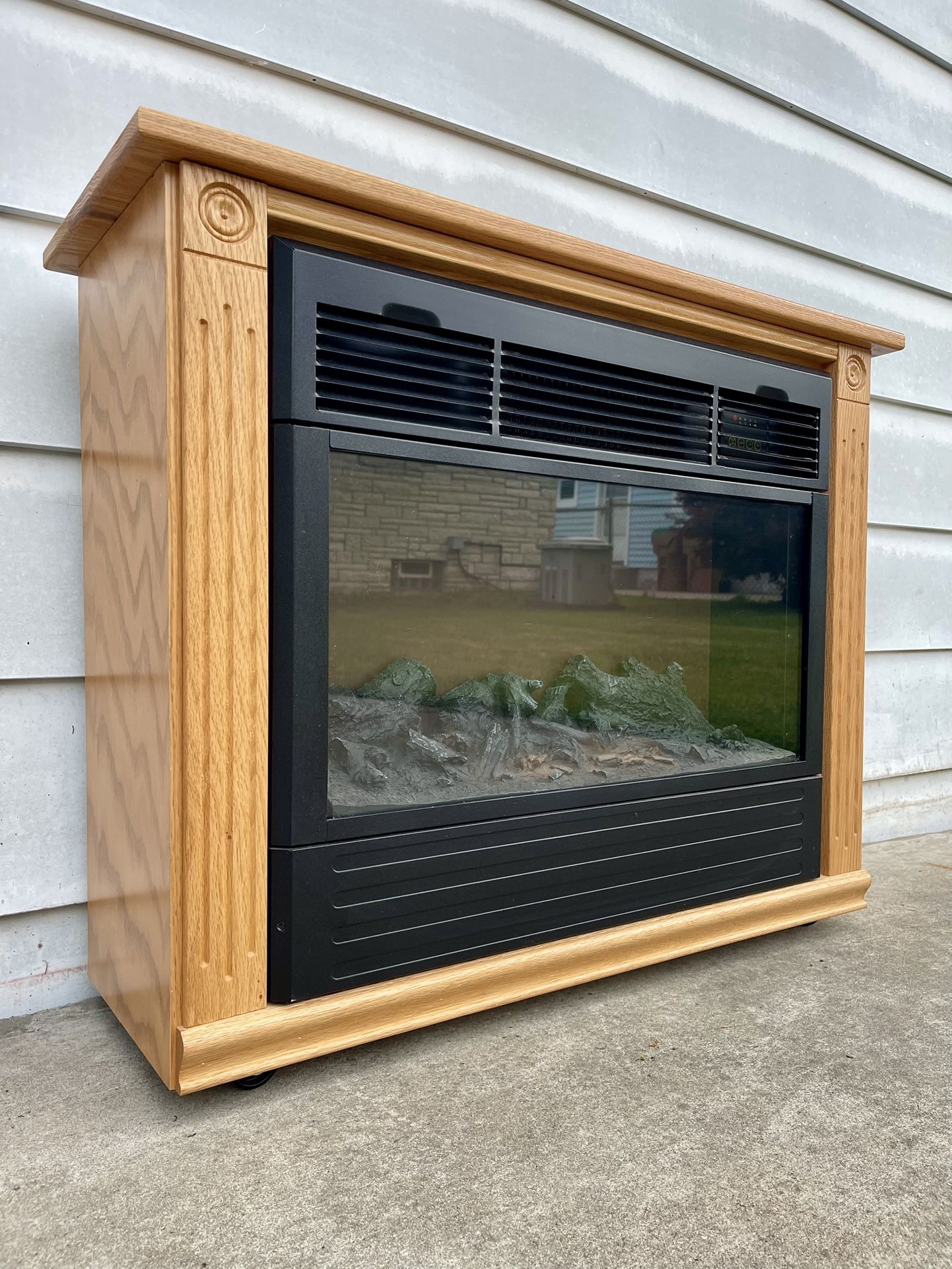 USA Amish Made Solid Oak Mantle  Portable Compact Electric Fireplace Air Space Heater Remote Control