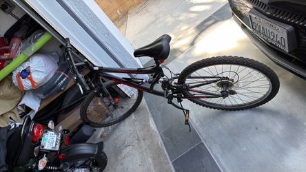 Model Name: Hyper 26" Shocker Dual Suspension Mountain bike
