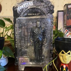 Universal Studios MONSTERS Frankenstein 8” Scale Figure