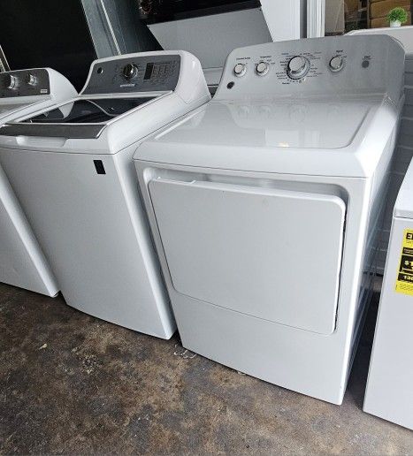 SET GE WASHER AND DRYER.