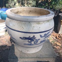 White Ceramic Pots 🌼$60