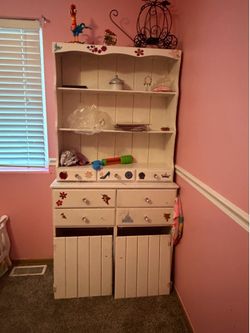 Bookshelf/dresser