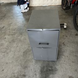Filing Cabinet 20$