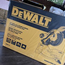 Dewaly Miter Saw