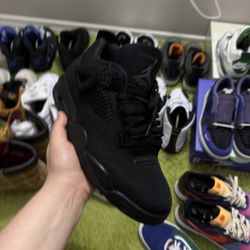 Jordan 4 Black Cat 