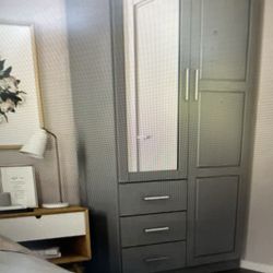 Wardrobe Closet 