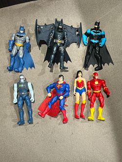 DC Comics Action Figures Lot of 7 Batman Superman Wonder Woman Flash Mr Freeze