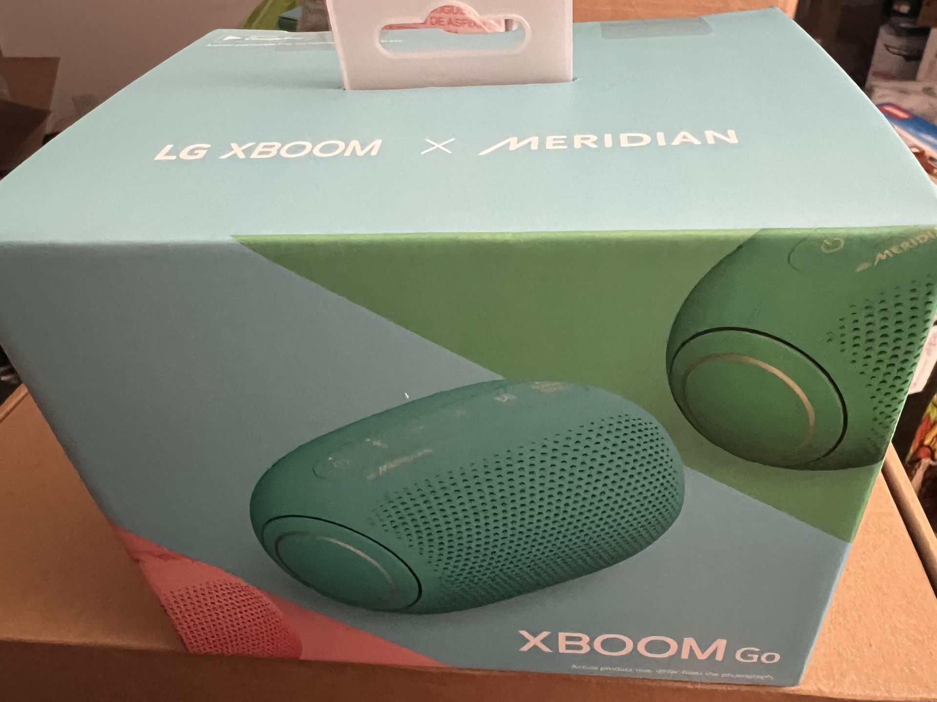 BRAND NEW IN BOX LG Xboom Go PL2B Portable Wireless Bluetooth Waterproof Speaker Ice Mint