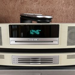 Bose Wave Music System III bundle with Bose Wave Multi-CD Changer