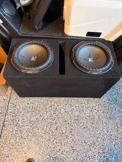 Dual Kicker CompQ Subwoofers in Ported Box