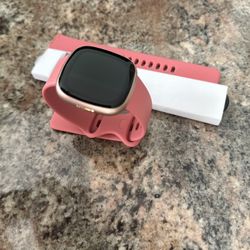 Fitbit Versa 3