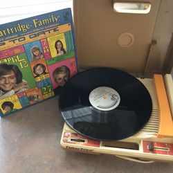 Vintage Fisher Price Phonograph. 1970’s