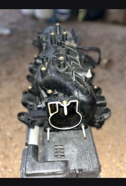 03-06 Silverado/tahoe Intake manifold