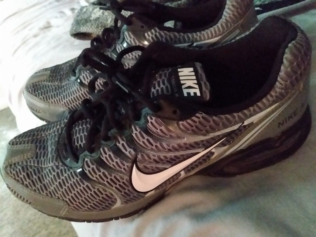 Nike air max price negotiable. Pick up or delivery