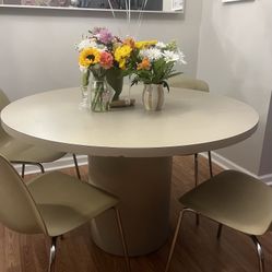 Modern Table And 4 Chairs