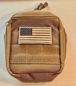 Universal tactical pouch 